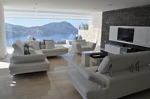 Lounge area with amazing views