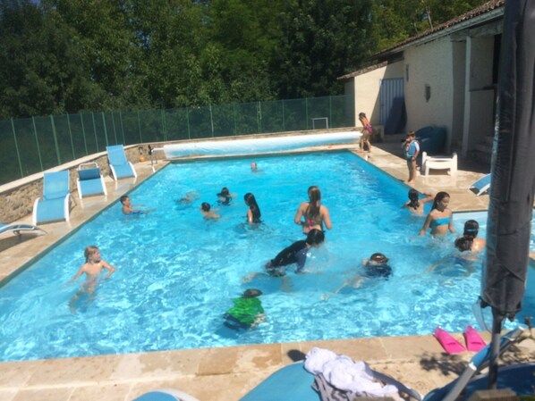12m x 6m fully fenced, private heated pool, lots of sunbeds