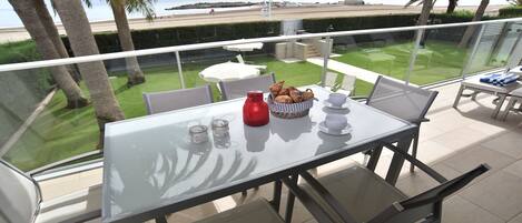 Terraza con maravillosas vistas al mar