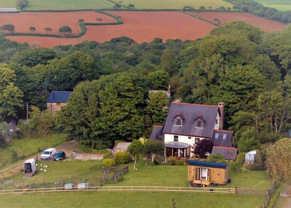 Demelza Cottage is nestled in the heart of the Cornish countryside