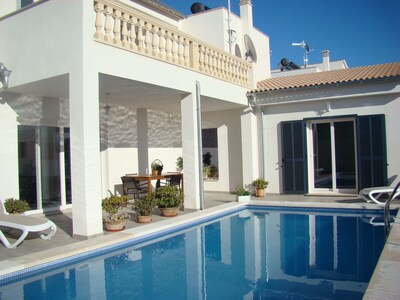 Chalet or house Aina Cala Bona