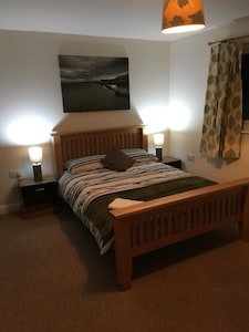 5 bedroom self catering accommodation in Lake District Peninsula