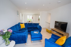 Cosy Lounge area with smart TV