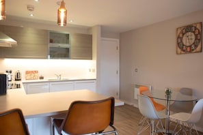 Open plan kitchen and dining area