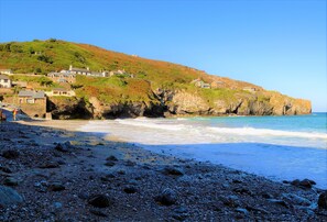 Trevaunance Cove