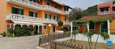 House Dimitri in Agios Georgios Corfu