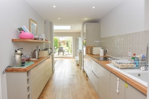 Blackberry Cottage Open-plan Kitchen