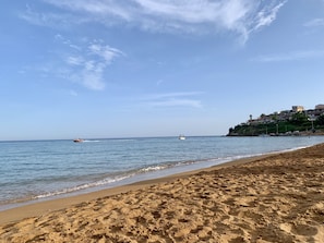 La spiaggia rossa Le Cannella