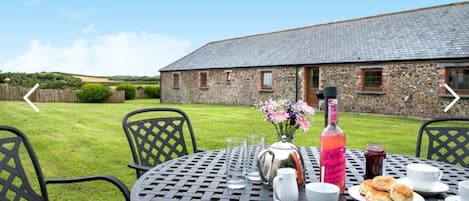 The Olde Byre and its large enclosed garden