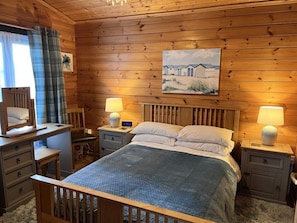 Willow Lodge, Cedar Springs
3 Bedroom Log Cabin, Heacham, Norfolk
Close to beach