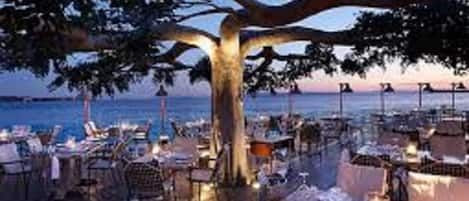 Restaurant on the beach