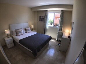 Master Bedroom en-suite