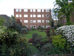 Landscaped shared back garden with 11 other flats is always empty feels private