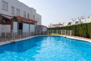 piscina comunitaria