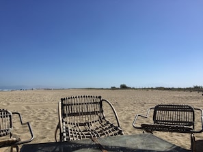 plages de Leucate et ses paillottes extra! Chez Biquet et le Poulpe!!