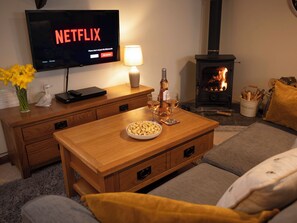 The cottage's Smart TV has Netflix, Amazon Prime etc for cosy nights in.
