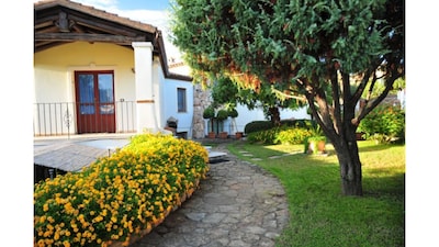 "AUSTRO" con jardín y porche - 100 metros del mar - Última hora de julio