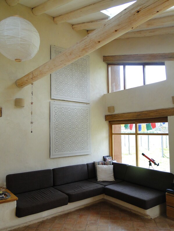 
INTERIOR ROOM WITH A VIEW TO THE MOUNTAIN DOUBLE HEIGHT