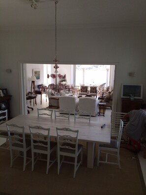 Dining table, seats 10-12