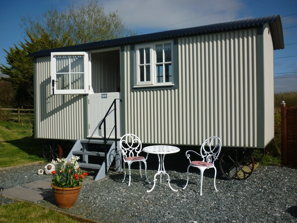 Welcome to Christine's Shepherd's Hut.

