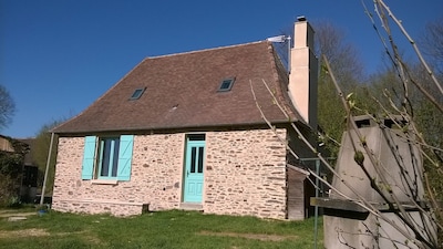 An ecological limousine in the countryside with swimming pool