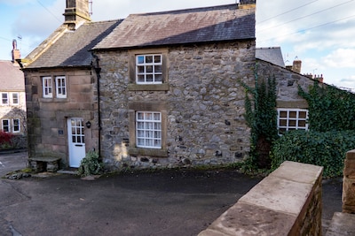 Charming Country Cottage in the beautiful Peak District