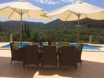 Deluxe, private villa with own large heated pool in the beautiful Jalon Valley