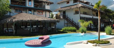 PISCINA E CLUB HOUSE 