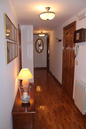 Apartamento 2. Pasillo