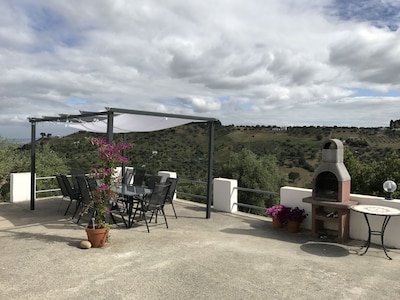 Pisticci-Matera.  Rustikales Haus mit herrlichem Blick in den Olivenhain 