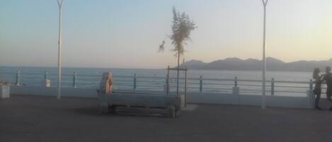 les plages du midi à Cannes en 30 mn 
