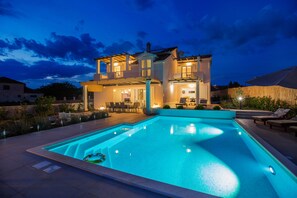 Pool area