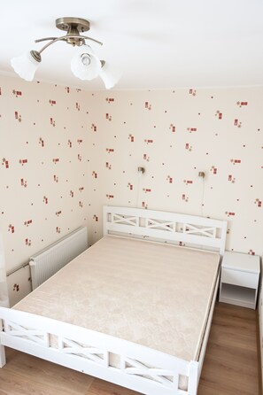Bedroom with a double bed