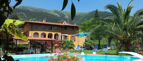 The property "IL CARNASCIALE"  from the pool