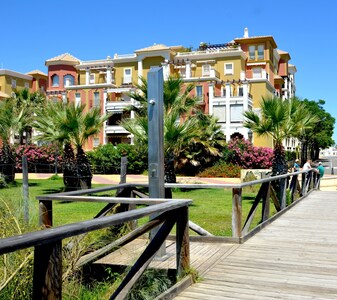 PLAYA GRANDE Apartamento de 2 dormitorios frente al mar en Punta del Moral, Isla Canela
