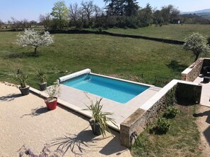 piscine vue du petit salon du haut