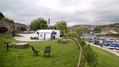 Hay barn cottage at New Mills Marina 