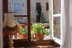 A room with a view, the salon looking onto the square