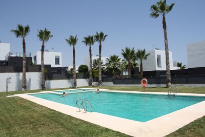 Modernes Ferienhaus an der Costa Blanca im La Finca Golf Resort