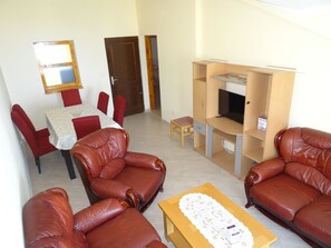 Living room 2