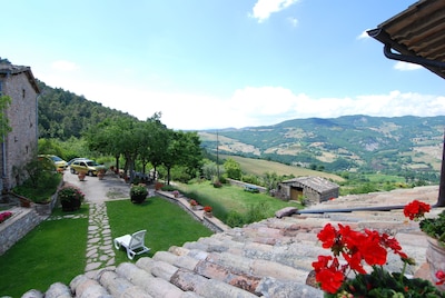 HOLIDAY HOME "L'OASI" IN ASSISI - Private entrance, Garden with swimming pool