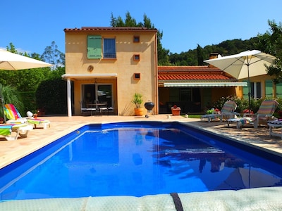 La Casa Assolellada, freistehende Villa in ruhiger Lage mit privatem Pool