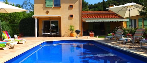 La Casa Assolellada-our sunny house
