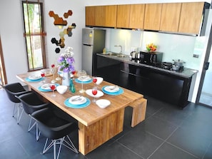 Private kitchen