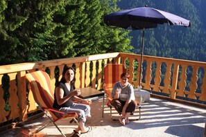 Chalet Cuckoo the balcony, also used by guest as a dog run in summer