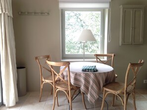 sitting room & kitchen