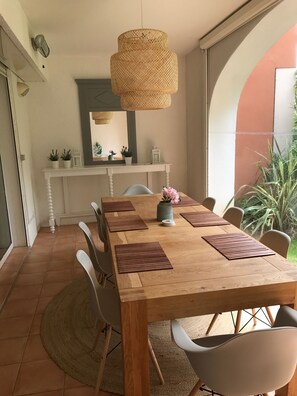 Outdoor dining