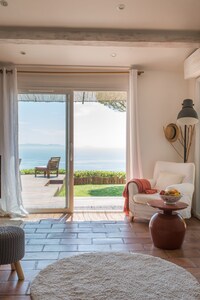 Schöne Villa mit privatem Pool mit Blick auf das Mittelmeer