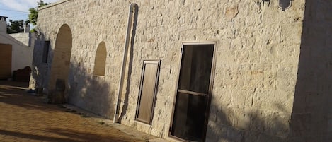 Enceinte de lâhĂ©bergement
