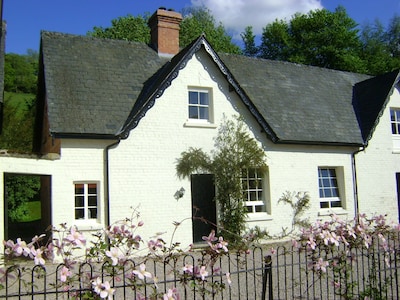 Forest Byre-Kerry Newtown SY16 4DW 2 Schlafzimmer, 4 Schlafplätze, gratis WiFi